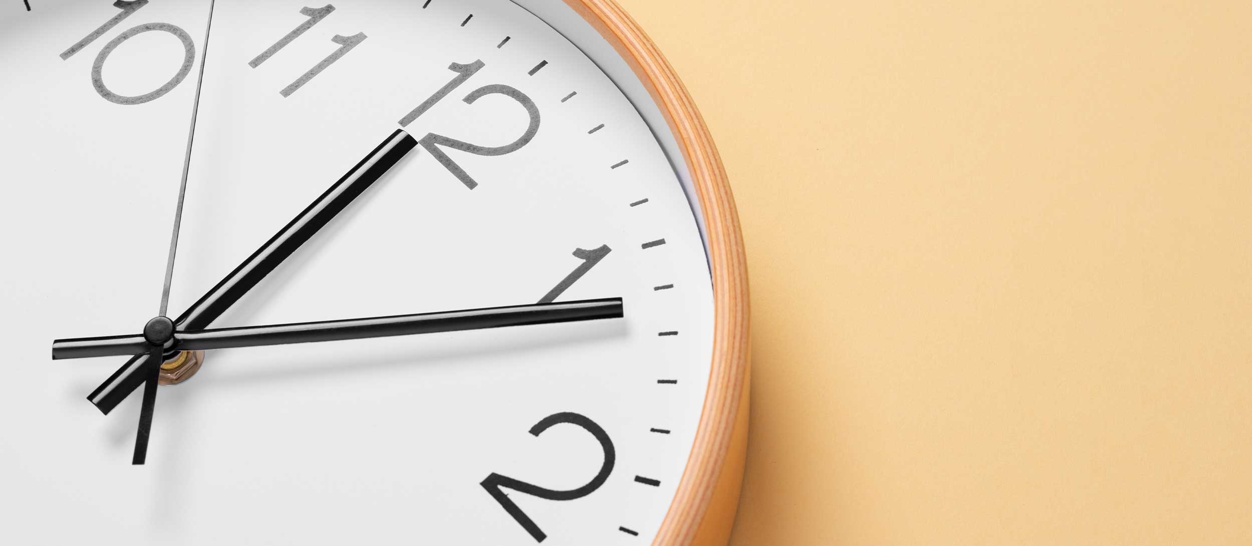 Vijf over twaalf. Of toch nog tien minuten?